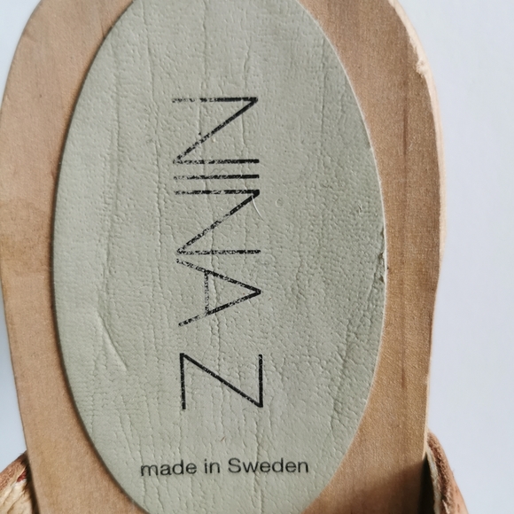 Nina Z Clogs - Picture 2 of 3